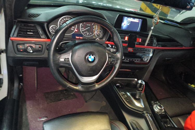 Used BMW 4 Series 2014 420i Convertible Luxury Design Package Steering Wheel