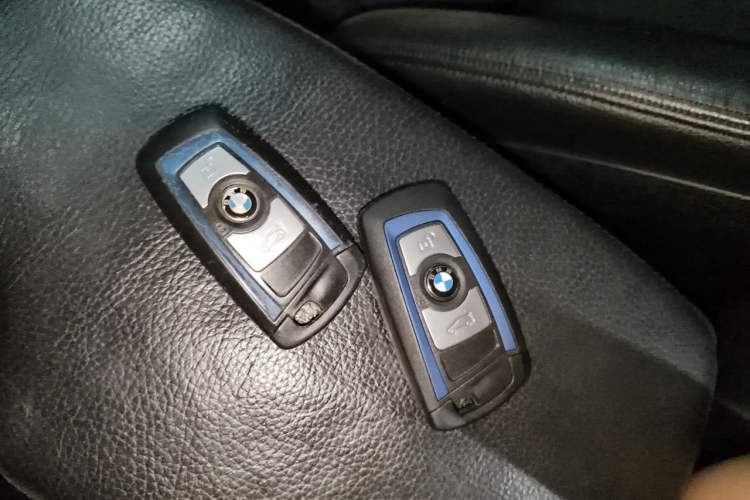 Used BMW 4 Series 2014 428i Convertible Sport Design Package Vehicle Key