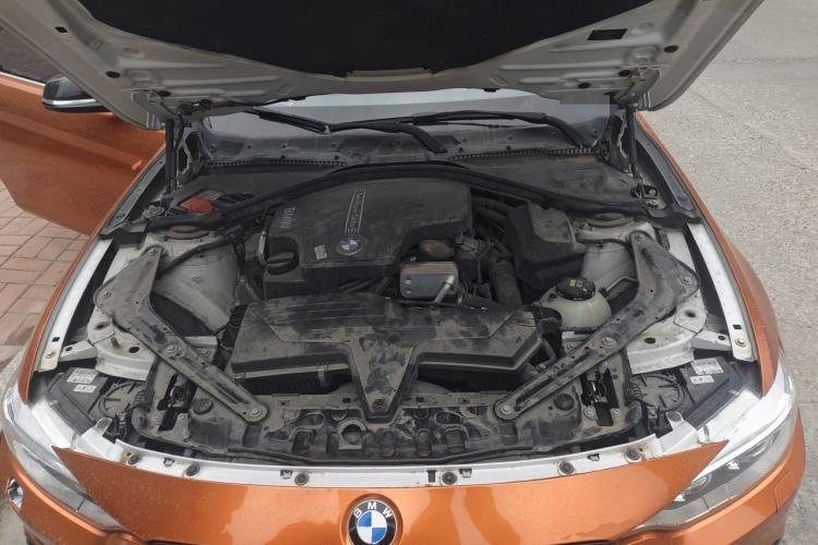 Used BMW 4 Series 2014 420i Convertible Fashion Model Engine Bay