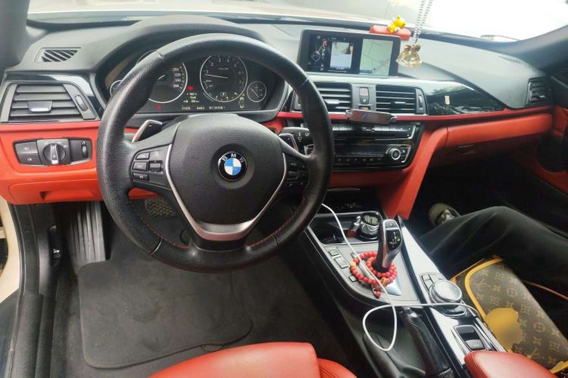 Used BMW 4 Series 2014 428i xDrive Convertible Design Package Edition Center Console