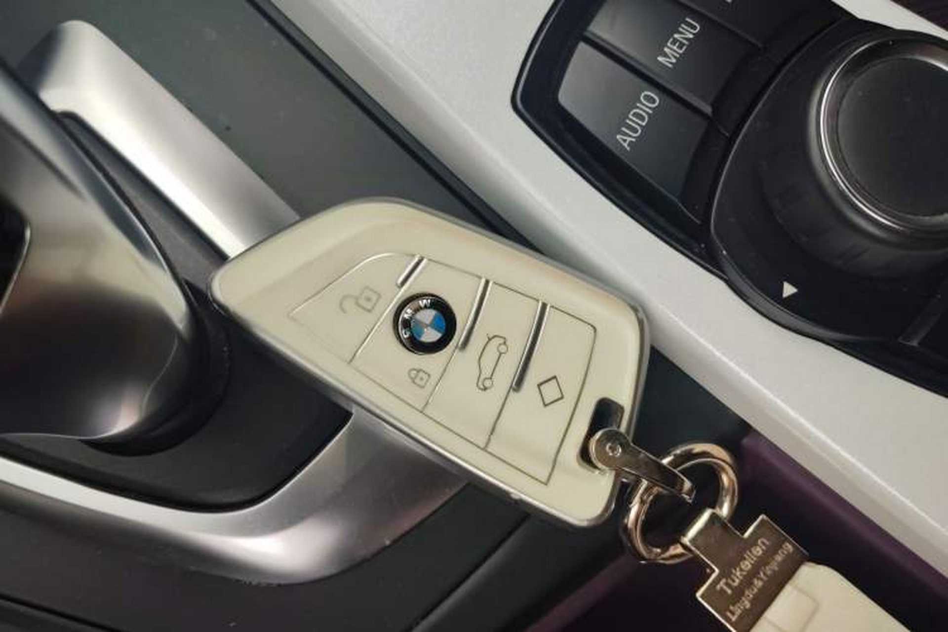 Used BMW 4 Series 2014 420i Convertible Fashion Model Vehicle Key