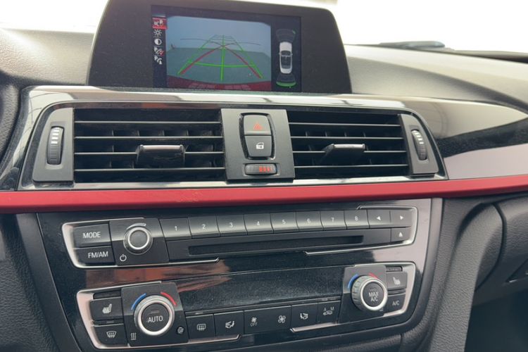 Used BMW 4 Series 2014 420i Convertible Sports Design Package Audio And AC Panel