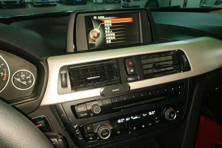 Used BMW 4 Series 2014 420i Gran Coupe Fashion Model Audio And AC Panel