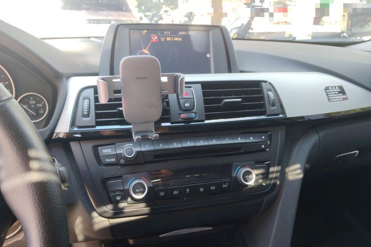 Used BMW 4 Series 2014 420i Gran Coupe Fashion Model Audio And AC Panel