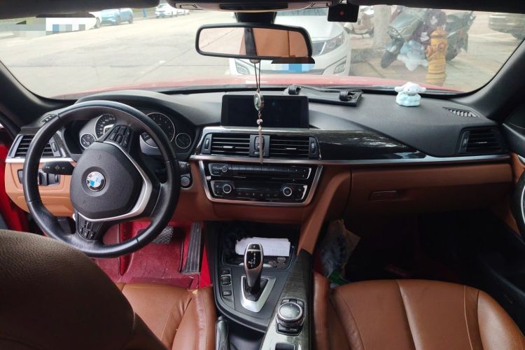 Used BMW 4 Series 2014 428i Convertible Luxury Design Package Center Console