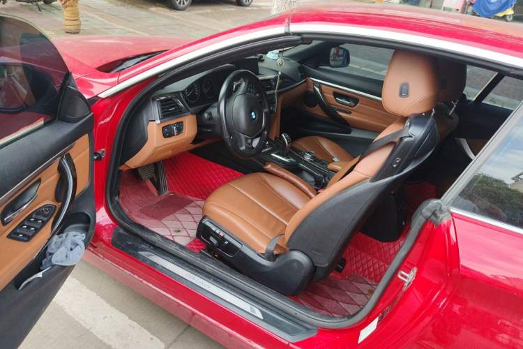 Used BMW 4 Series 2014 428i Convertible Luxury Design Package Driver Seat