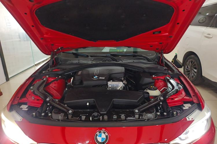 Used BMW 4 Series 2014 420i Convertible Sports Design Package Engine Bay