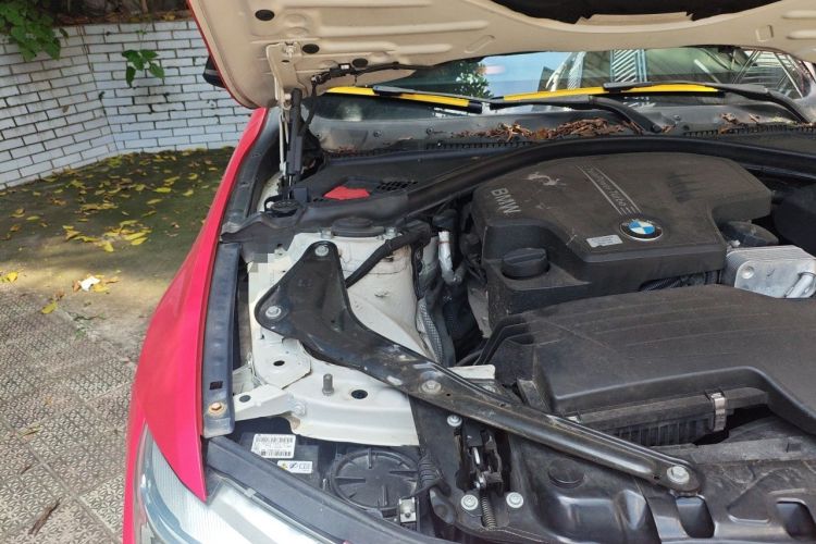 Used BMW 4 Series 2014 428i Convertible Design Package Engine Bay Right