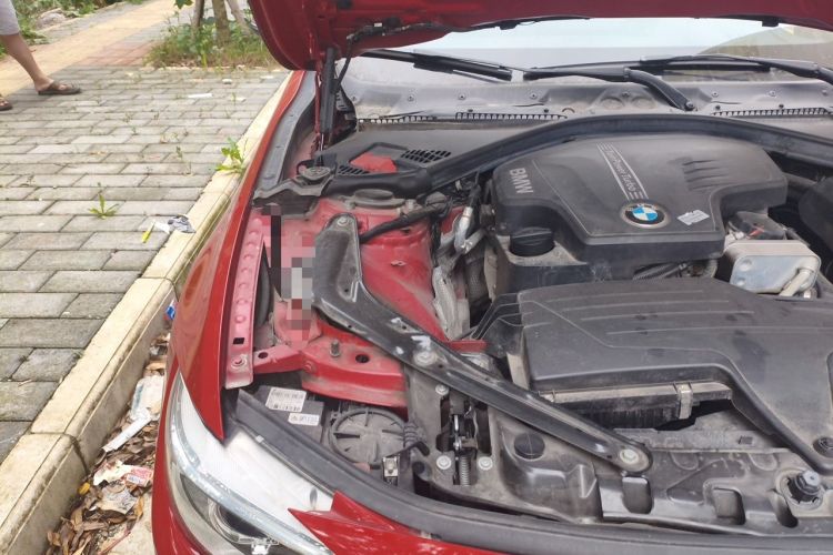 Used BMW 4 Series 2014 420i Convertible Fashion Model Engine Bay Right