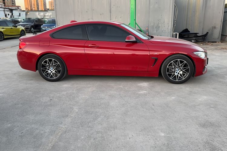 Used BMW 4 Series 2014 420i Fashion Model Exterior 3