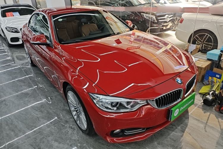 Used BMW 4 Series 2014 420i Convertible Luxury Design Package Front Right 45 Deg