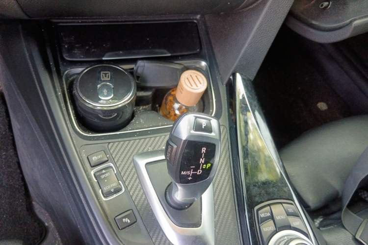 Used BMW 4 Series 2014 420i Design Package Model Gear Lever