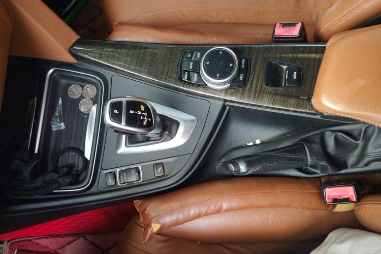 Used BMW 4 Series 2014 428i Convertible Luxury Design Package Gear Lever