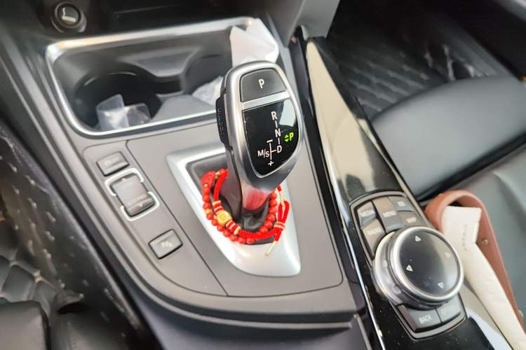 Used BMW 4 Series 2014 428i Sport Design Package Gear Lever
