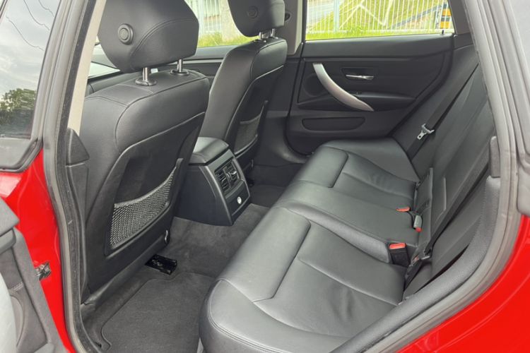 Used BMW 4 Series 2014 420i Gran Coupe Fashion Model Interior 4
