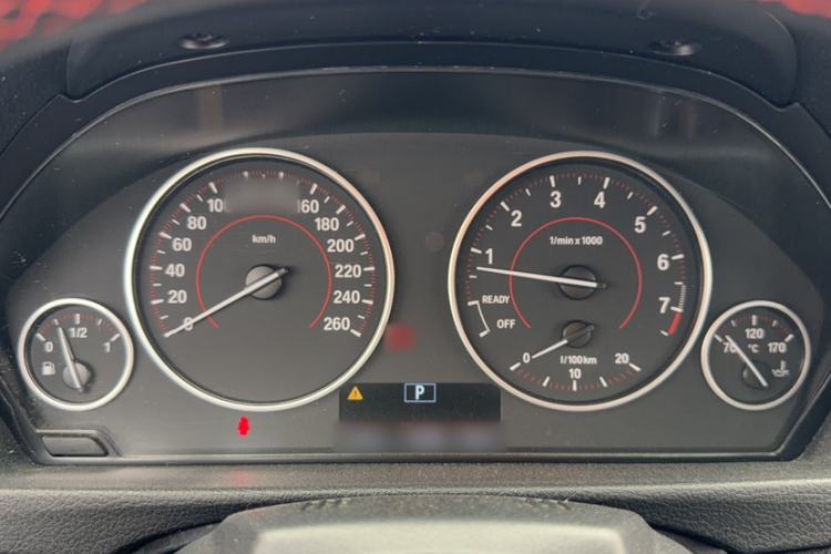 Used BMW 4 Series 2014 420i Convertible Sports Design Package Interior 4