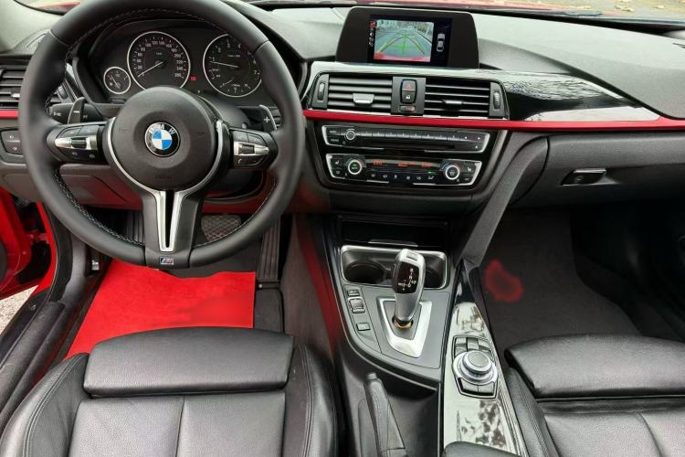 Used BMW 4 Series 2014 420i Design Package Model Interior 4