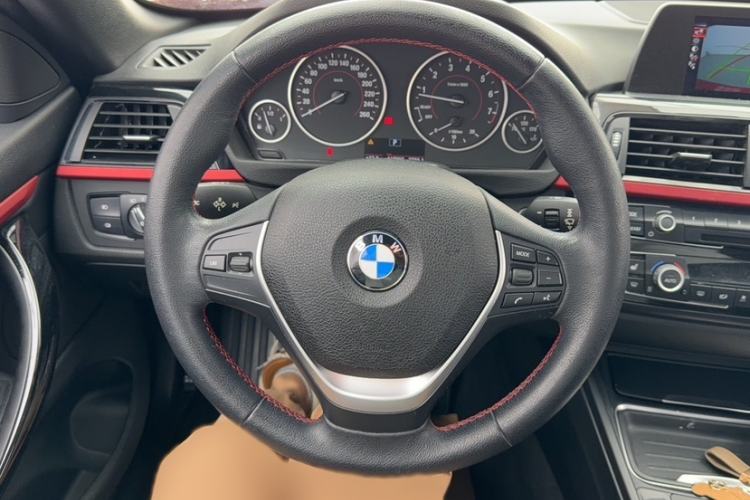 Used BMW 4 Series 2014 420i Convertible Sports Design Package Interior 5