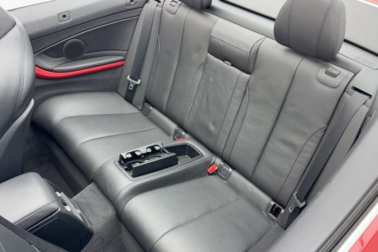 Used BMW 4 Series 2014 420i Convertible Sports Design Package Interior 6