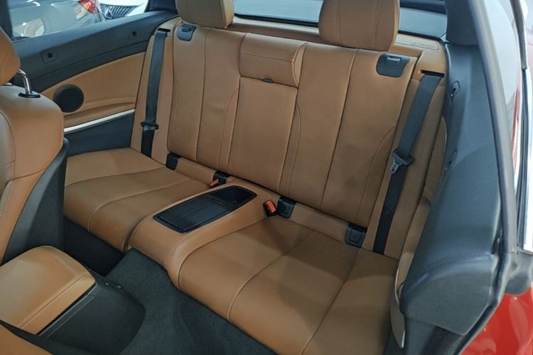 Used BMW 4 Series 2014 420i Convertible Luxury Design Package Left Rear Seat