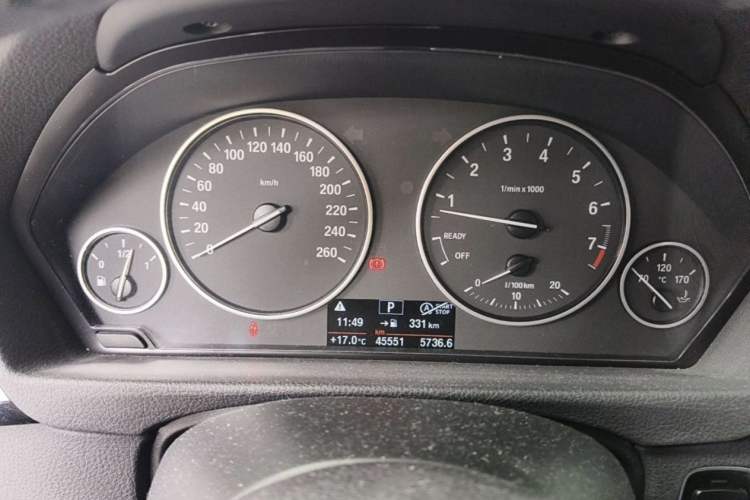 Used BMW 4 Series 2014 420i Gran Coupe Fashion Model Odometer Close Up