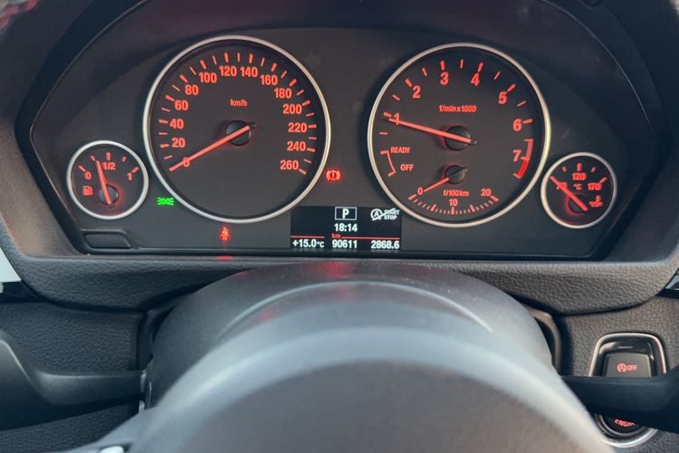 Used BMW 4 Series 2014 420i Fashion Model Odometer Close Up