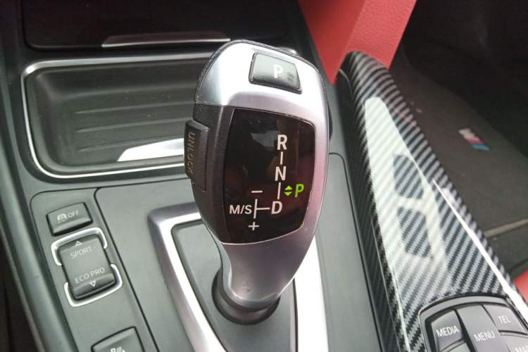 Used BMW 4 Series 2014 420i Design Package Model Gear Lever