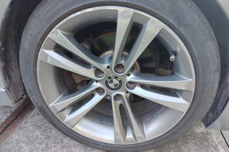 Used BMW 4 Series 2014 420i Gran Coupe Sport Design Package Right Front Wheel Hub