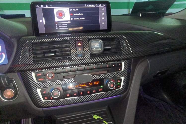 Used BMW 4 Series 2014 420i Design Package Model Audio And AC Panel