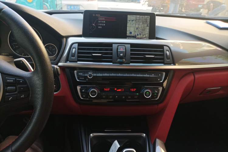 Used BMW 4 Series 2014 428i Convertible Sport Design Package Audio And AC Panel