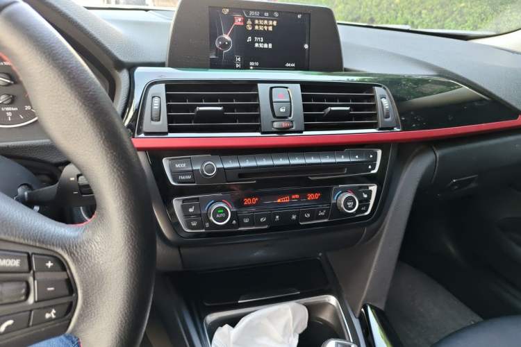 Used BMW 4 Series 2014 420i Design Package Model Audio And AC Panel