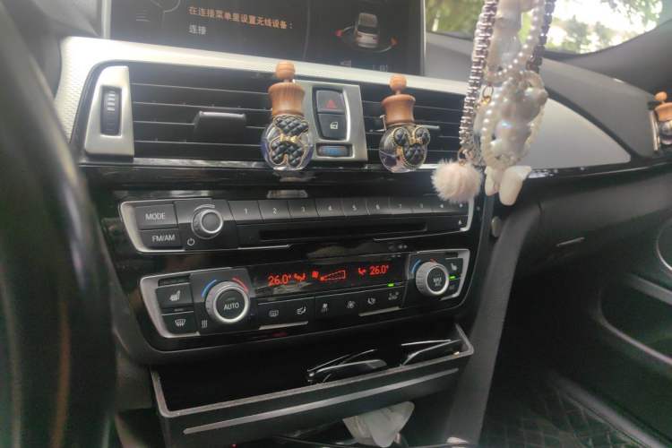Used BMW 4 Series 2014 420i Gran Coupe Fashion Model Audio And AC Panel