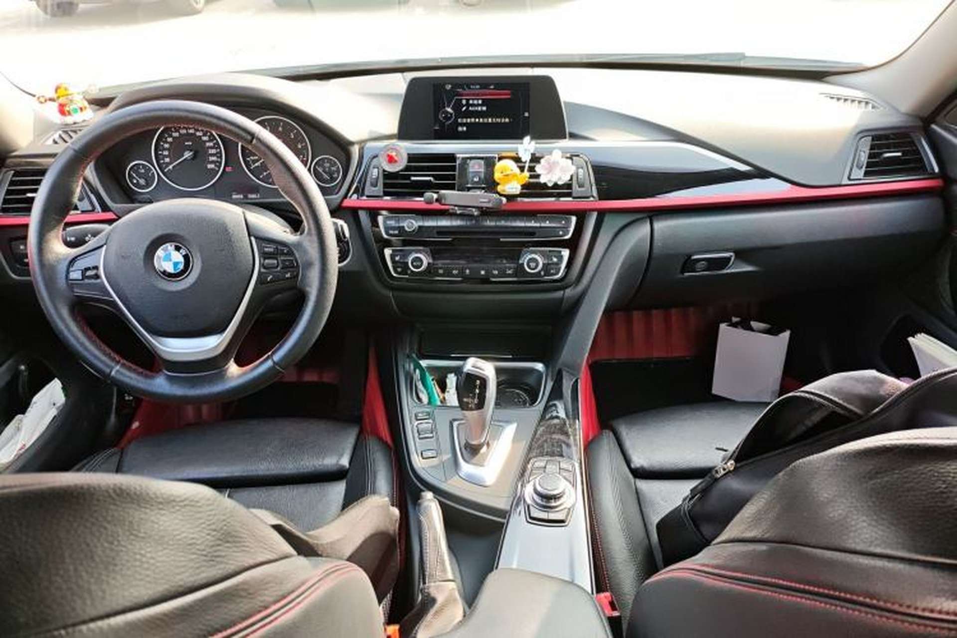 Used BMW 4 Series 2014 420i Gran Coupe Sport Design Package Center Console