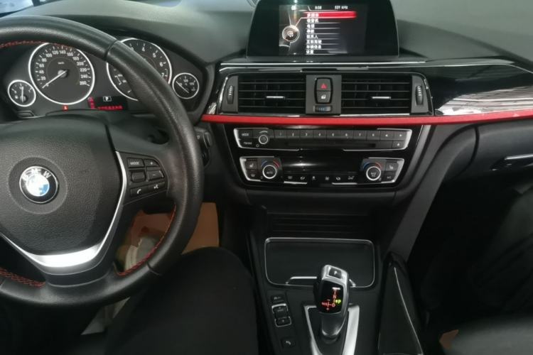 Used BMW 4 Series 2014 420i Convertible Sports Design Package Center Console