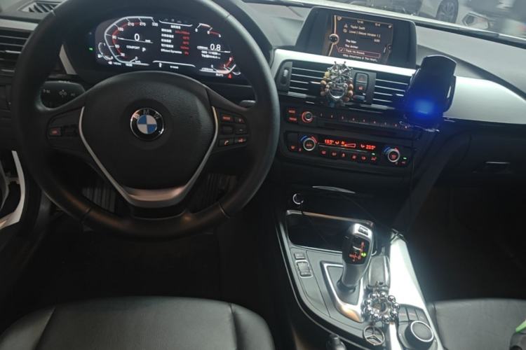 Used BMW 4 Series 2014 420i Fashion Model Center Console