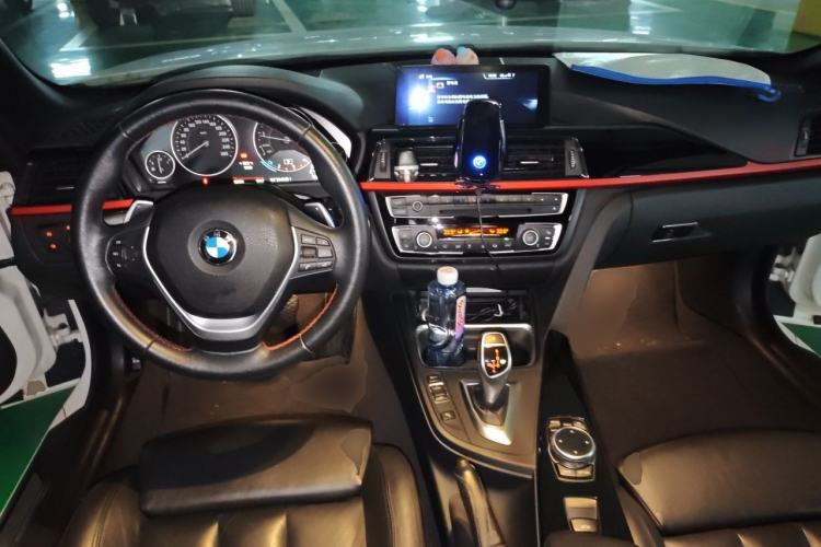 Used BMW 4 Series 2014 428i Convertible Design Package Center Console