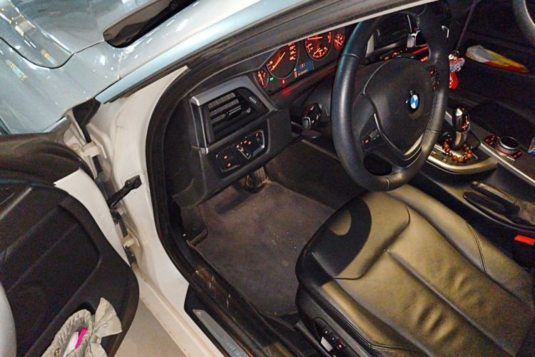 Used BMW 4 Series 2014 420i Gran Coupe Style Design Package Driver Seat
