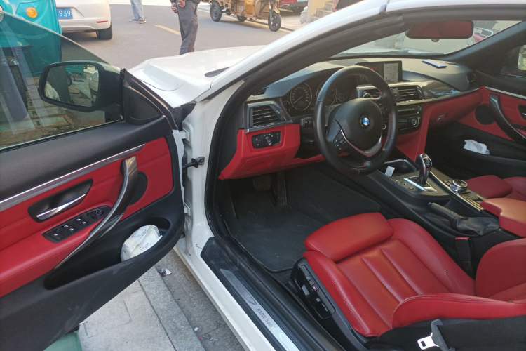 Used BMW 4 Series 2014 428i Convertible Sport Design Package Driver Seat