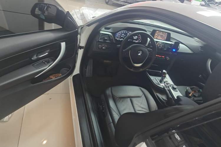 Used BMW 4 Series 2014 420i Fashion Model Driver Seat