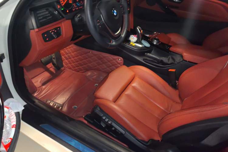 Used BMW 4 Series 2014 428i xDrive Convertible Design Package Edition Driver Seat