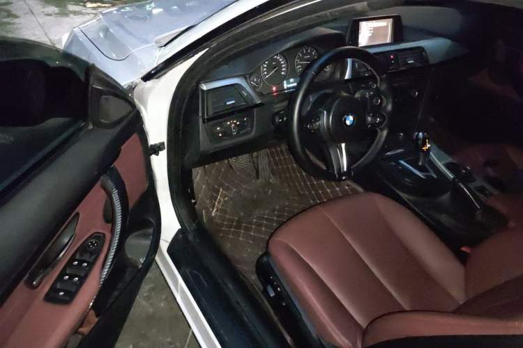 Used BMW 4 Series 2014 420i Convertible Fashion Model Driver Seat