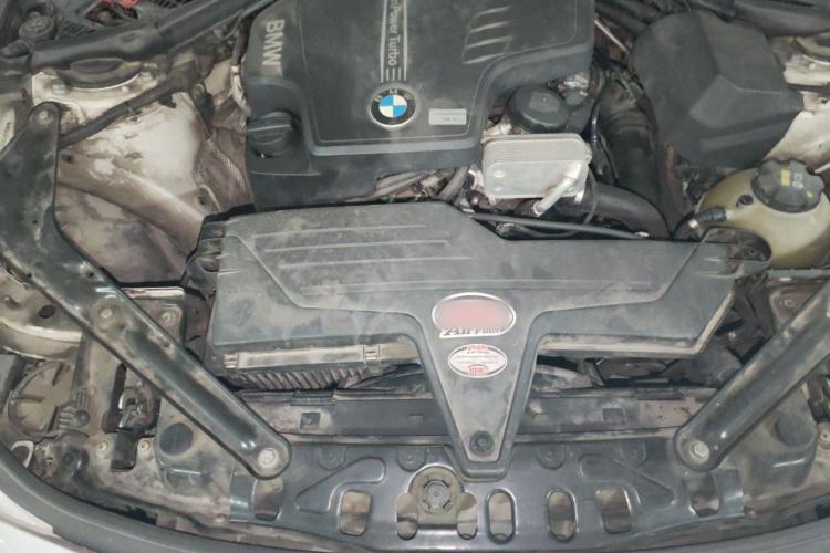 Used BMW 4 Series 2014 420i Convertible Luxury Design Package Engine Bay