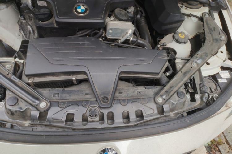 Used BMW 4 Series 2014 428i Convertible Design Package Engine Bay