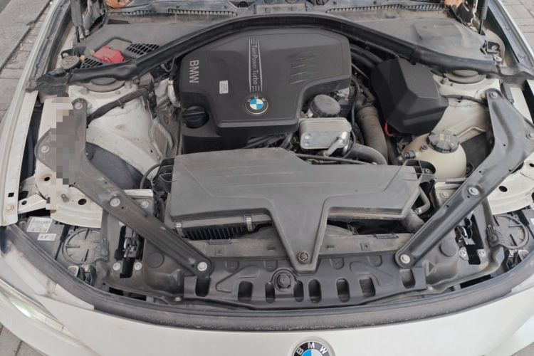 Used BMW 4 Series 2014 420i Convertible Fashion Model Engine Bay