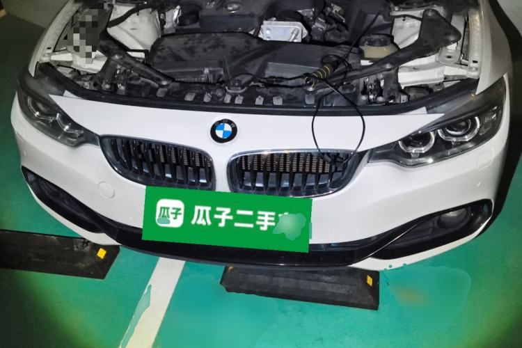 Used BMW 4 Series 2014 420i Convertible Sports Design Package Engine Bay
