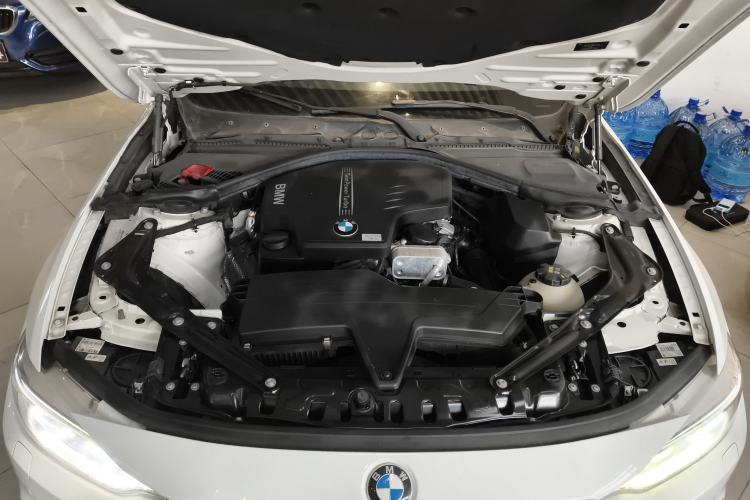 Used BMW 4 Series 2014 420i Convertible Sports Design Package Engine Bay