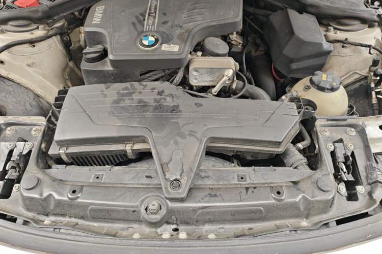 Used BMW 4 Series 2014 420i Gran Coupe Style Design Package Engine Bay