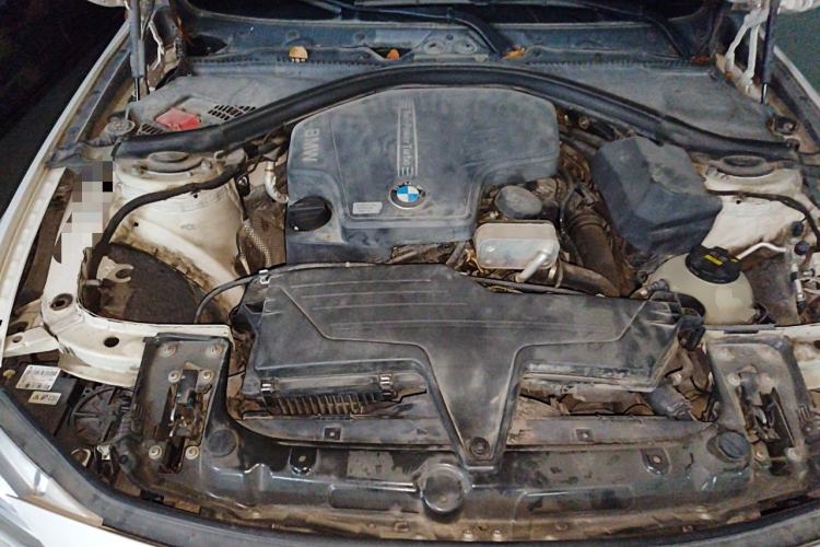 Used BMW 4 Series 2014 420i Gran Coupe Style Design Package Engine Bay