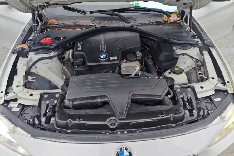 Used BMW 4 Series 2014 420i Gran Coupe Fashion Model Engine Bay