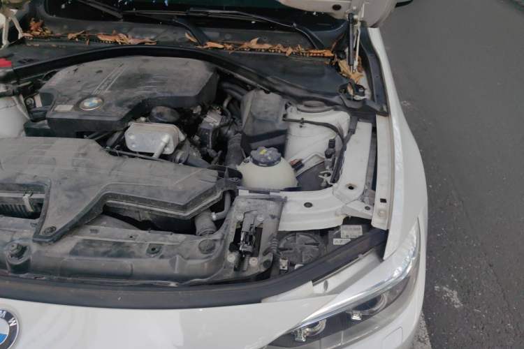 Used BMW 4 Series 2014 420i Gran Coupe Sport Design Package Engine Bay Left